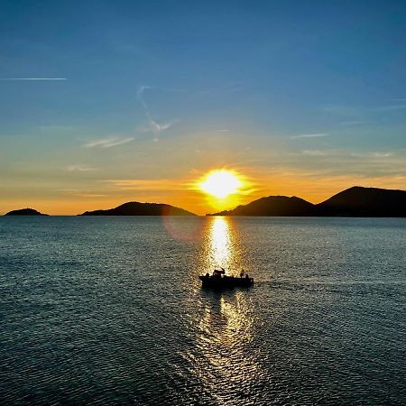 L'Angolo Dei Poeti Lerici Εξωτερικό φωτογραφία